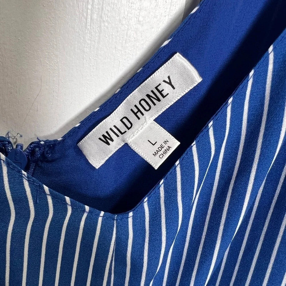 Size large wild honey wrap romper in excellent condition - Picture 5 of 5